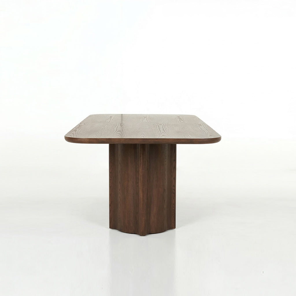 Selvara Dining Table