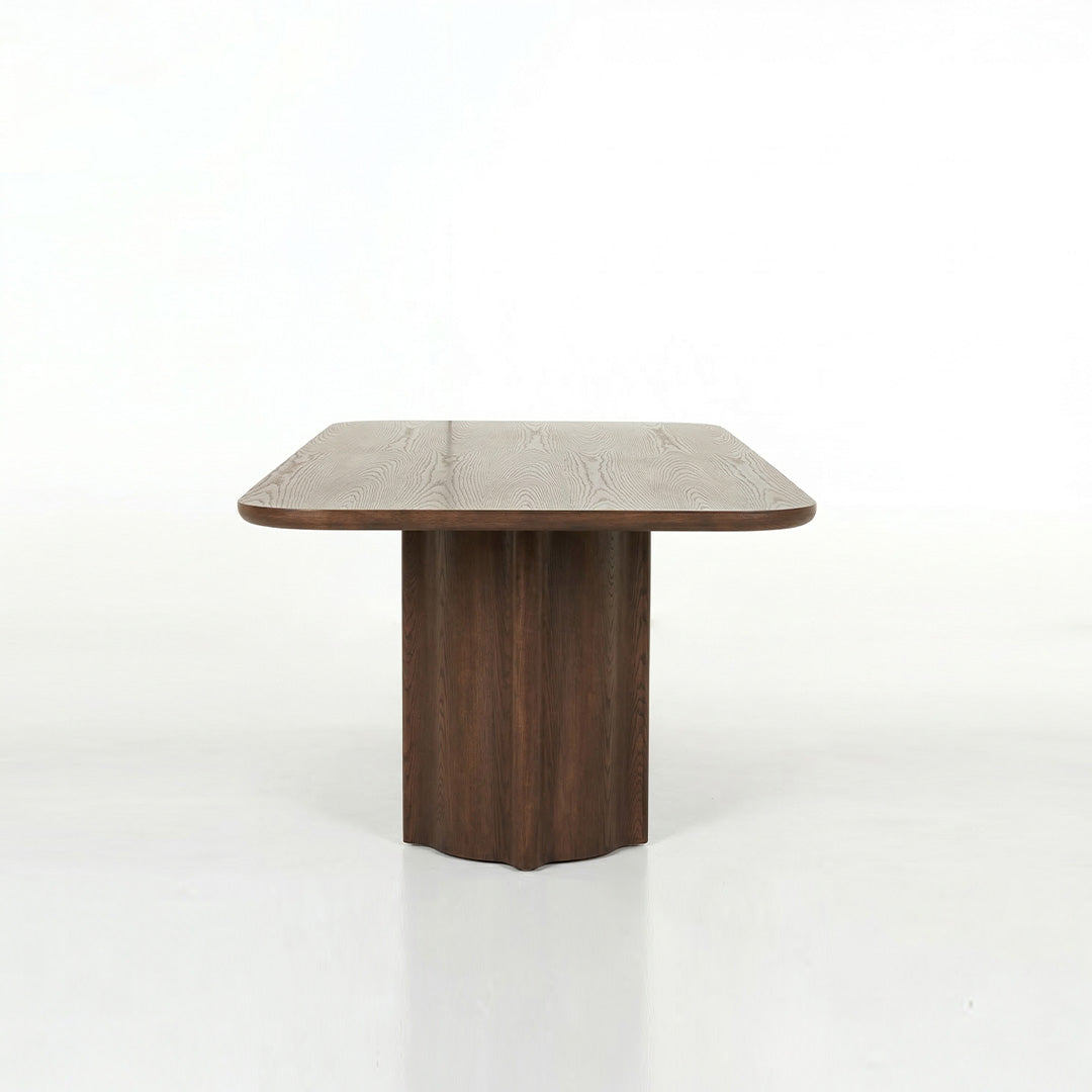 Selvara Dining Table